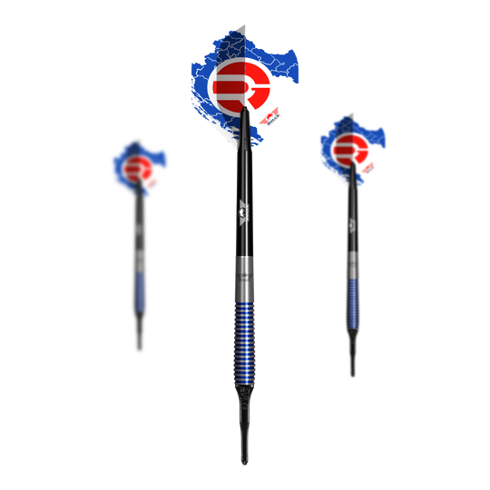 Fléchettes souples Bulls NL Romeo Grbavac - 19 g Das Bild zeigt drei Softdarts des Modells "Bulls NL Romeo Grbavac 19g". Die Darts haben blaue und silberne Griffe sowie Flights mit einem blau-weißen Muster und rotem Logo.
