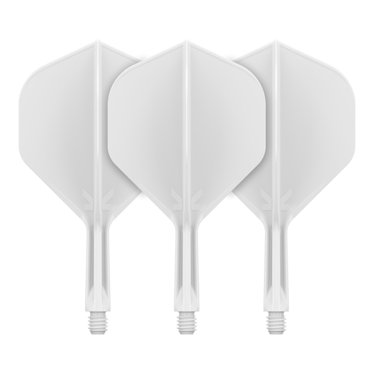 Système de vol standard Target K-Flex No2 - Blanc Auf dem Bild sind drei weiße Dartflights mit integrierten Schäften zu sehen. Sie sind nebeneinander angeordnet und haben eine standardmäßige, breite Form.