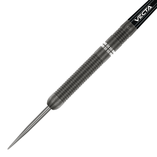 Fléchettes en acier Winmau Callisto 01 Das Bild zeigt einen Winmau Callisto 01 Steeldart. Der Dartpfeil hat einen geriffelten, metallischen Körper und eine spitze Stahlspitze.