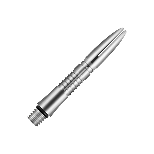 Tiges en titane Shot Mako Das Bild zeigt eine silberne, metallische Dartspitze mit feinen Rillen und glatter Oberfläche. Sie besteht aus Titan und hat ein modernes, schlankes Design.