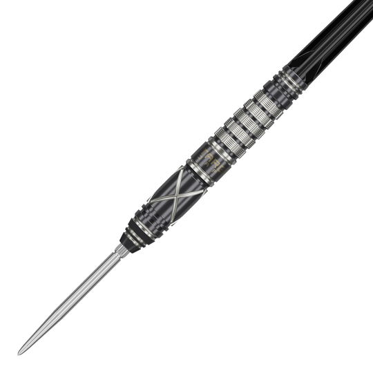 Fléchettes en acier Target Japan Black Marque Chaos 2 SP Das Bild zeigt den Target Japan Black Marque Chaos 2 SP Steeldart. Der Dart hat ein elegantes, schwarzes Design mit silbernen Akzenten und feinen Rillen für besseren Halt.