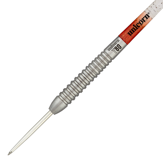 Fléchettes en acier Unicorn Core XL Striker Style 5 Das Bild zeigt einen Unicorn Core XL Striker Style 5 Steeldart. Der Dartpfeil hat einen silbernen, geriffelten Griff und eine spitze Metallspitze.