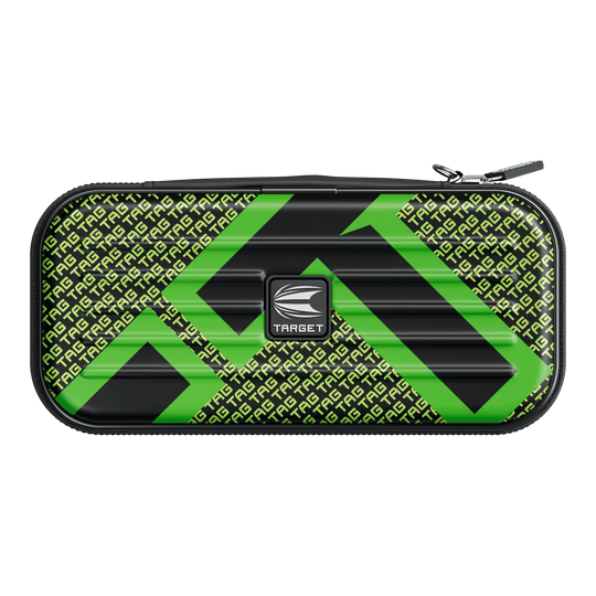 Étui à fléchettes Target Takoma TAG Das Bild zeigt ein Dartcase mit einem auffälligen grünen und schwarzen Design. In der Mitte befindet sich ein Logo mit der Aufschrift "TARGET".