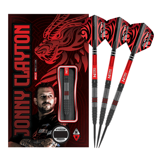 Fléchettes en acier Red Dragon Jonny Clayton Hiraeth Das Bild zeigt das Produkt "Red Dragon Jonny Clayton Hiraeth Steeldarts" mit drei Steeldarts und einer auffälligen Verpackung. Auf der Verpackung sind ein Porträt von Jonny Clayton und ein roter Drachen abgebildet.