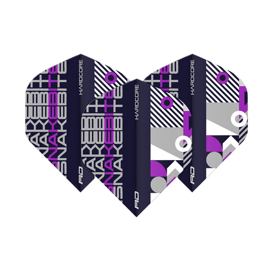 Das Bild zeigt drei Dart Flights der Marke "Red Dragon Hardcore Snakebite" in Schwarz und Lila. Das Design ist modern mit geometrischen Mustern und der Aufschrift "SNAKEBITE".