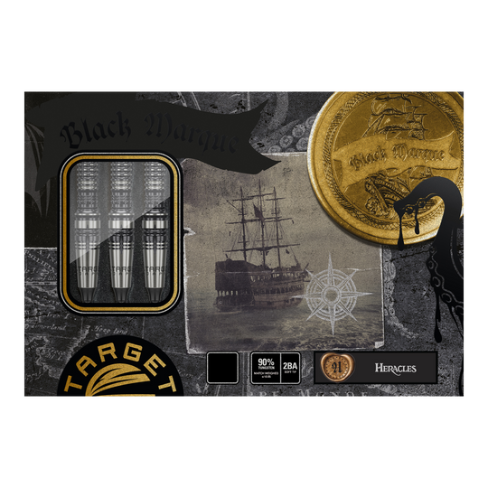 Fléchettes souples Target Japan Black Marque Heracles - 18 g Das Bild zeigt die Verpackung der Target Japan Black Marque Heracles Softdarts - 18g. Auf der Verpackung sind drei Darts, ein altes Schiff, eine goldene Münze und maritime Motive abgebildet.