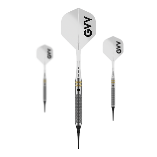 Fléchettes souples Winmau Gian Van Veen W-MAX - 18g Auf dem Bild ist ein Set Winmau Gian Van Veen W-MAX Softdarts - 18g zu sehen. Drei Darts und das Zubehör sind abgebildet.