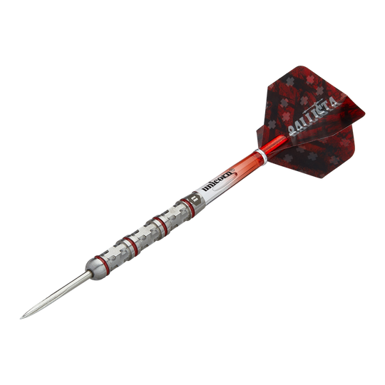 Fléchettes en acier Unicorn Ballista Style 4 Das Bild zeigt einen Unicorn Ballista Style 4 Steeldart. Der Dartpfeil hat eine rot-silberne Farbgebung und ein markantes Flight-Design.