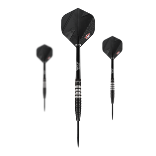 Fléchettes Bulls NL Lightning en acier noir Das Bild zeigt drei schwarze Steeldarts des Modells "Bulls NL Lightning Black". Die Darts haben ein modernes, geriffeltes Design mit schwarzen Flights.