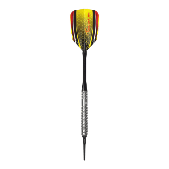 Fléchettes souples McDart 85 Tungstène V20 - 17 g Dies ist ein Softdart namens "McDart 85er Tungsten V20" mit einem Gewicht von 17g. Der Dart hat einen silbernen Griff und gelb-schwarze Flights mit roten Akzenten.