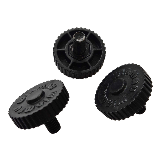 Kit de fixation murale Winmau Blade X Abgebildet ist das Winmau Blade X Fixing Set Wandbefestigung. Dieses Produkt dient zur sicheren Anbringung eines Dartboards.