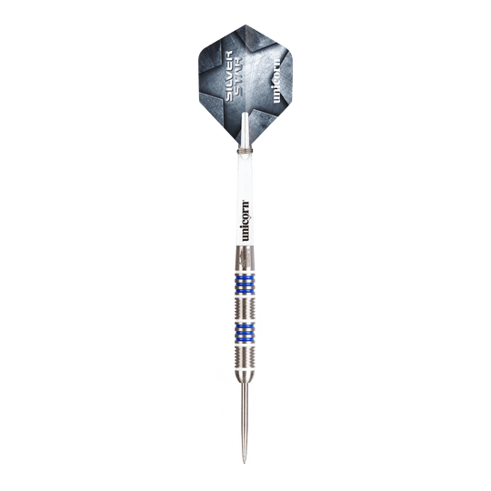 Fléchettes en acier Unicorn Silver Star Var.4 Gary Anderson Dieses Bild zeigt Unicorn Silver Star Var.4 Gary Anderson Steeldarts. Die Darts liegen nebeneinander auf einer weißen Fläche.