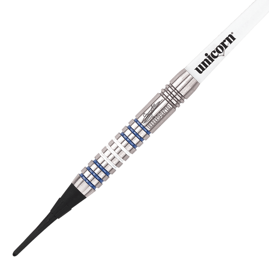 Fléchettes souples Unicorn Silver Star Var.3 Gary Anderson Das Bild zeigt die Unicorn Silver Star Version 3 Gary Anderson Softdarts. Drei silberne Dartpfeile liegen nebeneinander auf weißem Hintergrund.