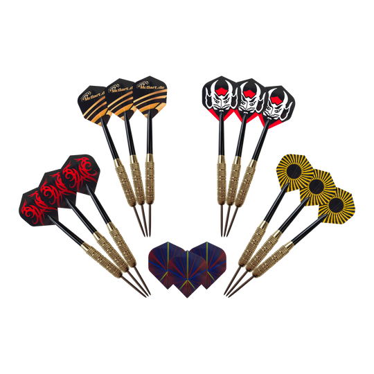 Pack Winmau Blade 6 avec 12 fléchettes en acier McDart et anneau de récupération Abgebildet ist das Winmau Blade 6 Bundle mit 12 McDart Steeldarts und Catchring. Das Bild zeigt vermutlich das komplette Darts-Set.
