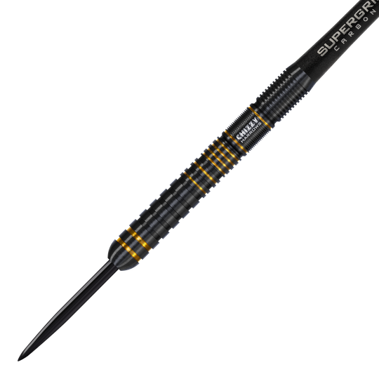 Fléchettes en acier Dave Chisnall Chizzy Series 3 de Harrow Das Bild zeigt den Harrows Dave Chisnall Chizzy Series 3 Steeldart. Der Dart ist schwarz mit goldenen Akzenten und hat eine geriffelte Oberfläche für besseren Halt.