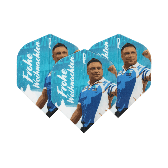 Auf dem Bild sind drei blaue Dart-Flights mit dem Motiv eines Sportlers und der Aufschrift "Frohe Weihnachten" zu sehen. Die Flights sind ein Produkt namens "Red Dragon Merry Christmas Flights Gerwyn Price Blue".