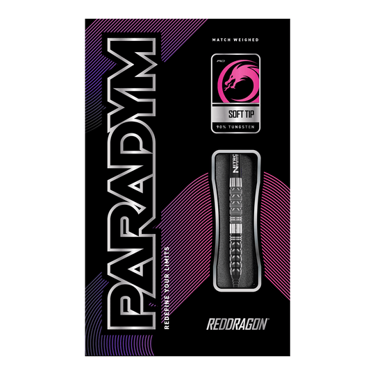 Fléchettes souples coniques Red Dragon Paradym - 20 g Das Bild zeigt die Verpackung der "Red Dragon Paradym Tapered Softdarts - 20g". Die Verpackung ist schwarz mit auffälligen pinken und silbernen Akzenten und zeigt den Dartpfeil und das Red Dragon Logo.