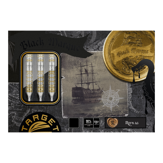 Fléchettes en acier Target Japan Black Marque Reyn GEN2 Die Abbildung zeigt die "Target Japan Black Marque Reyn GEN2 Steeldarts" in einer ansprechend gestalteten Verpackung. Auf der Verpackung sind drei Darts, ein Segelschiff und goldene Münzen abgebildet.