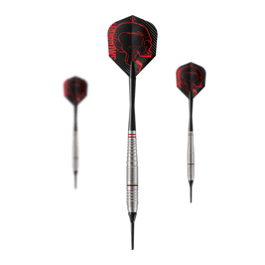 Fléchettes souples Harrows Rage Das Bild zeigt drei Harrows Rage Softdarts mit silbernen Schäften und roten Akzenten. Die Flights sind schwarz mit einem roten Totenkopf-Design und dem Schriftzug "Harrows".