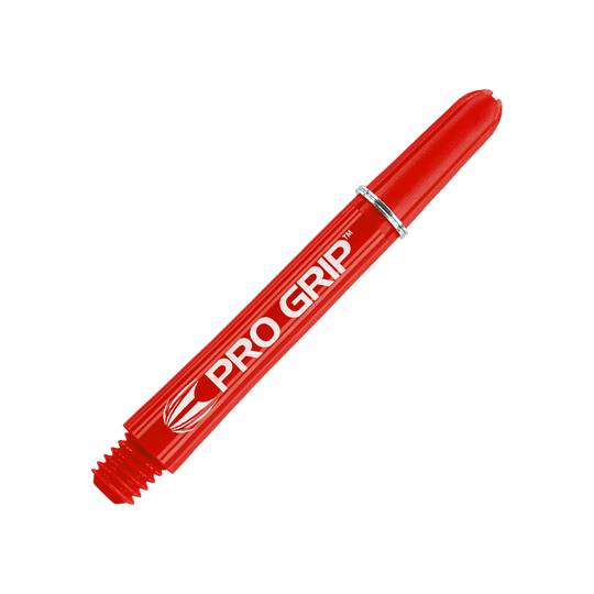Tiges Target Pro Grip - 3 jeux - Rouge Das Bild zeigt einen roten Dartshaft mit der Aufschrift "PRO GRIP". Der Hintergrund ist ebenfalls rot und weist ein Muster aus Linien auf.