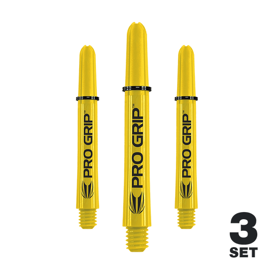 Tiges Target Pro Grip - 3 jeux - Jaune Auf dem Bild sind drei gelbe Dartschäfte mit der Aufschrift „PRO GRIP“ zu sehen. In der rechten unteren Ecke steht „3 SET“.