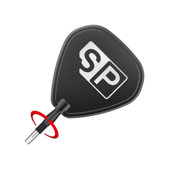 Pointes de fléchettes Target Swiss Storm Diamond Point - Noires Auf dem Bild ist eine schwarze Dartflügel mit den weißen Buchstaben "SP" zu sehen. Der Dartflügel ist am Schaft eines Dartpfeils befestigt.