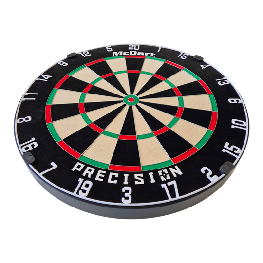 Dies ist ein McDart Precision Steeldartboard. Die Scheibe hat ein klassisches Design mit klarer Nummerierung und farbigen Markierungen.
