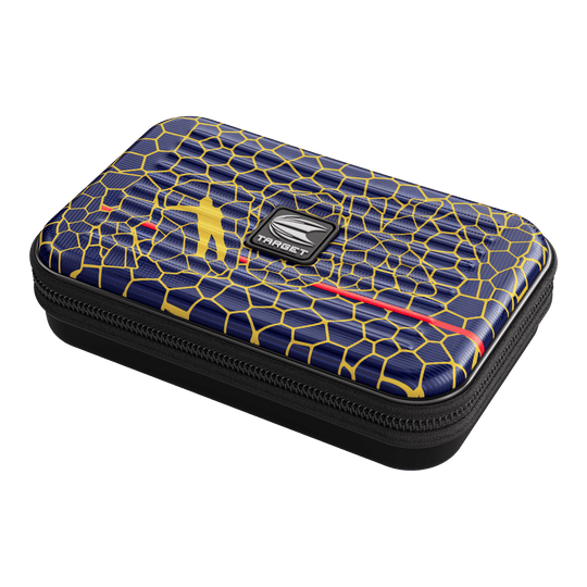 Das Bild zeigt das Produkt "Target Takoma Josh Rock XL Dartcase". Das Dartcase hat ein blaues Design mit gelben Linien und einem roten Streifen sowie ein zentrales "Target"-Logo.