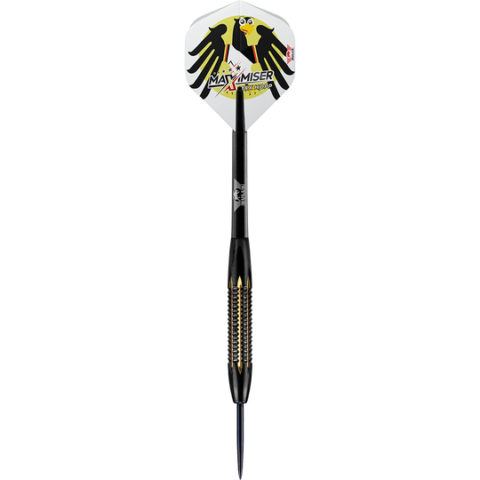 BU24921_BullsNL_Max_Hopp_Maximiser_Shell_Coated_Brass_Steeldarts_1HYbKaey2VuDR7 Dies ist ein BullsNL Max Hopp Maximiser Shell Coated Brass Steeldart mit einem Gewicht von 21g. Der Dart hat ein auffälliges Design mit einem Adler und dem Schriftzug "MAXIMISER" auf dem Flight.