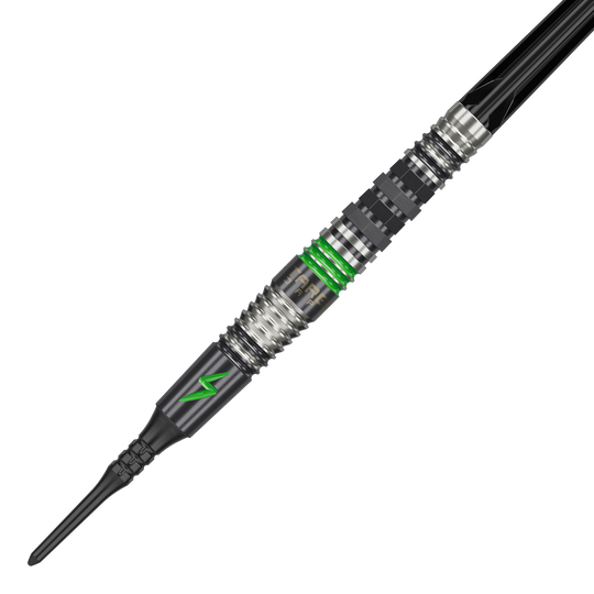 Fléchettes souples Target Japan Black Marque Lightning 3 - 19 g Das Bild zeigt einen Softdart namens "Target Japan Black Marque Lightning 3" mit einem Gewicht von 19g. Der Dart ist schwarz-silber mit grünen Akzenten und einem Blitzsymbol verziert.