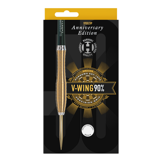 Fléchettes en acier V-Wing édition anniversaire Harrows Dies ist eine Verpackung für Steeldarts der Marke Harrows, Anniversary Edition. Auf der Packung steht "V-WING 90%" und "Precision Grip".