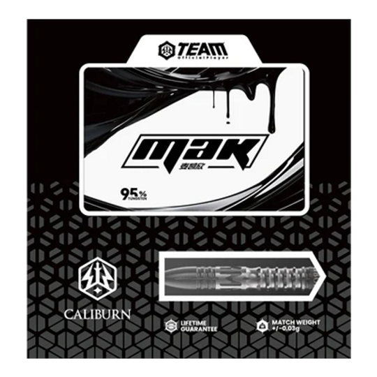 Fléchettes en acier Caliburn Player MAK Das Bild zeigt die Verpackung der Caliburn Player MAK Steeldarts mit einem Gewicht von 23,5g. Die Verpackung hebt das moderne Design und eine Lebenszeitgarantie hervor.