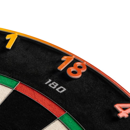 Das Precise 180 Endorphine Steeldartboard mit Nummernring - Spectrum ist ein hochwertiges Dartboard mit klar erkennbarem Zahlenring. Es eignet sich perfekt für präzises Dartspiel zu Hause oder im Verein.
