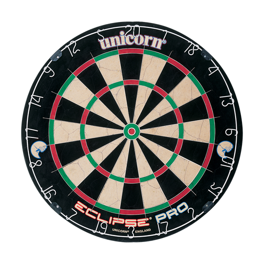 Cible de fléchettes Unicorn Eclipse Pro Das Bild zeigt die Unicorn Eclipse Pro Dartscheibe. Sie hat ein klassisches Design mit deutlich sichtbaren Zahlen und farbigen Segmenten.