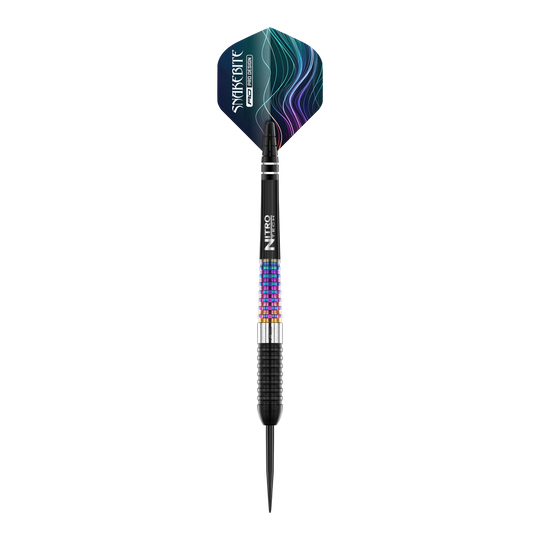 Fléchettes en acier Red Dragon Peter Wright Corra Auf dem Bild ist ein Red Dragon Peter Wright Corra Steeldart zu sehen. Der Dart hat bunte, strukturierte Griffbereiche und ein auffälliges Flight-Design mit blauen und violetten Linien.