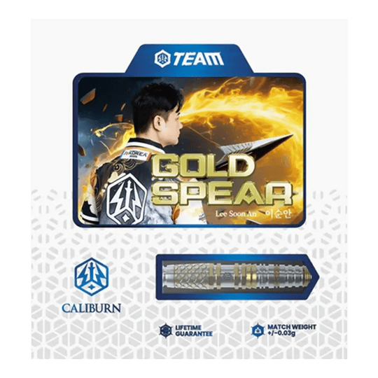 Fléchettes Caliburn Players Lee Soon An Gold Spear Steeldarts - 23 g Abgebildet sind die Caliburn Players Darts Lee Soon An Gold Spear Steeldarts, 23g. Diese Darts zeichnen sich durch eine goldfarbene Optik aus.