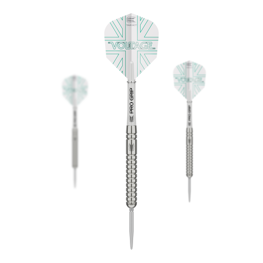 Fléchettes en acier Target Rob Cross Voltage Swiss Point à pointes suisses Das Bild zeigt drei Steeldarts der Marke "Target Rob Cross Voltage Swiss Point". Die Darts haben silberne Spitzen und Schäfte sowie weiße Flights mit türkisen Linien und der Aufschrift "VOLTAGE".
