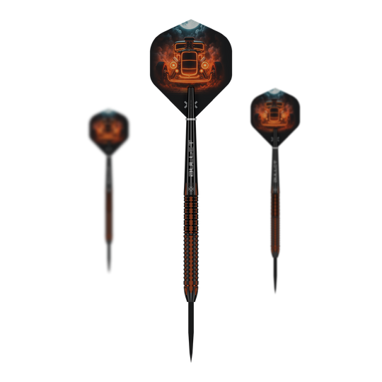 Auf dem Bild sind Bullet Hotrod Steeldarts zu sehen. Die Steeldarts wurden für Präzision und Leistung im Dartspiel entwickelt.