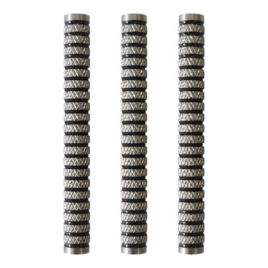 Corps de fléchettes à surface molle moletées McDart Black Ring - 18 g Das Bild zeigt die McDart Black Ring Knurled Softdart Barrels mit einem Gewicht von 18g. Die Barrels sind speziell für Softdarts und zeichnen sich durch eine gerändelte Oberfläche aus.