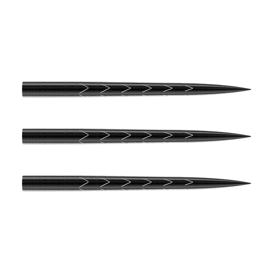 673_57723_Bulls_Magma_Point_Steeldartspitzen_1MeRigB6O8L7Av Das Bild zeigt drei schwarze Steeldartspitzen des Produkts "Bulls Magma Points". Die Spitzen haben eingravierte Pfeilmuster entlang ihrer Länge.