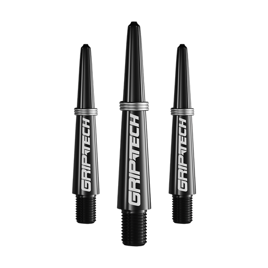 Tiges GOAT Griptech - Noires Das Bild zeigt drei schwarze Dartschäfte mit der Aufschrift „GRIPTECH“. Sie sind in einer Reihe angeordnet und haben silberne Ringe am oberen Ende.