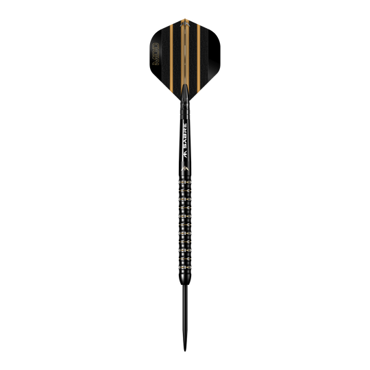 Das Bild zeigt einen schwarzen Steeldart mit goldenen Akzenten aus der Serie "Mission Mike De Decker MDD Black Gold". Der Dart hat ein modernes Design mit fein geriffeltem Griff und einer schwarz-goldenen Flight.