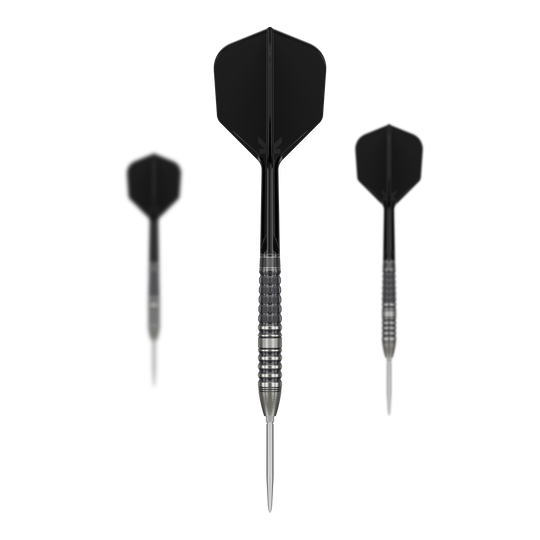 Fléchettes en acier Target Japan Black Marque Lumiere GEN3 Das Bild zeigt drei Steeldarts mit schwarzen Flights und silbernen Spitzen. Es handelt sich um das Produkt "Target Japan Black Marque Lumiere GEN3 Steeldarts".