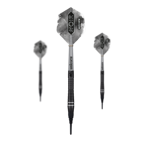 Champion du monde Unicorn Gary Anderson Noir Phase 6 Soft Darts Das Bild zeigt drei stilvolle Softdarts der Marke Unicorn in schwarzem Design. Auf den Flights steht "NOIR" und "Unicorn", und es handelt sich um das Modell "World Champion Gary Anderson Noir Phase 6".