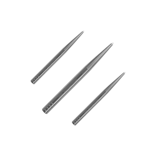 Pointes de fléchettes Condor Beak Point sans découpe Auf dem Bild sind drei silberne Dartspitzen zu sehen. Sie sind spitz zulaufend und aus Metall gefertigt.