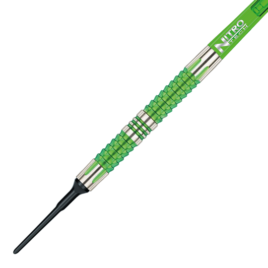 Das Bild zeigt einen Softdart aus der Serie "Red Dragon Peter Wright Snakebite Mamba 2". Der Dart hat grüne und silberne Elemente mit einer strukturierten Griffzone.