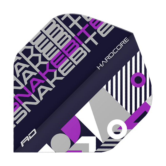 Das Bild zeigt einen Dartflight mit dem Namen "Red Dragon Hardcore Snakebite Black Purple Standard Flights". Das Design ist schwarz, lila und grau mit geometrischen Mustern und dem Schriftzug "SNAKEBITE" sowie "HARDCORE".