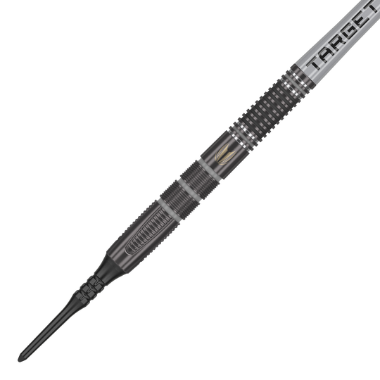Fléchettes souples Target Nathan Aspinall X Echo - 18 g Das Bild zeigt einen Target Nathan Aspinall X Echo Softdart mit einem Gewicht von 18g. Der Dart ist schwarz und silber und hat das Wort "TARGET" auf dem Flight stehen.