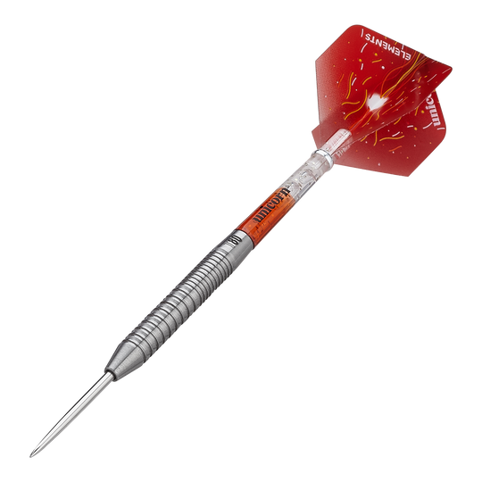 Fléchettes en acier Unicorn Core XL Striker Style 1 - 22 g Das Bild zeigt einen Unicorn Core XL Striker Style 1 Steeldart mit 22g Gewicht. Der Dart hat einen silbernen, geriffelten Schaft und rote Flights mit einem Feuerdesign.