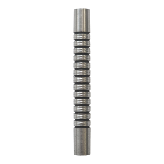 Abgebildet ist ein McDart Black Ring Softdart Barrels - 18g. Es handelt sich um einen schwarzen Dart-Barrel mit Ringstruktur.